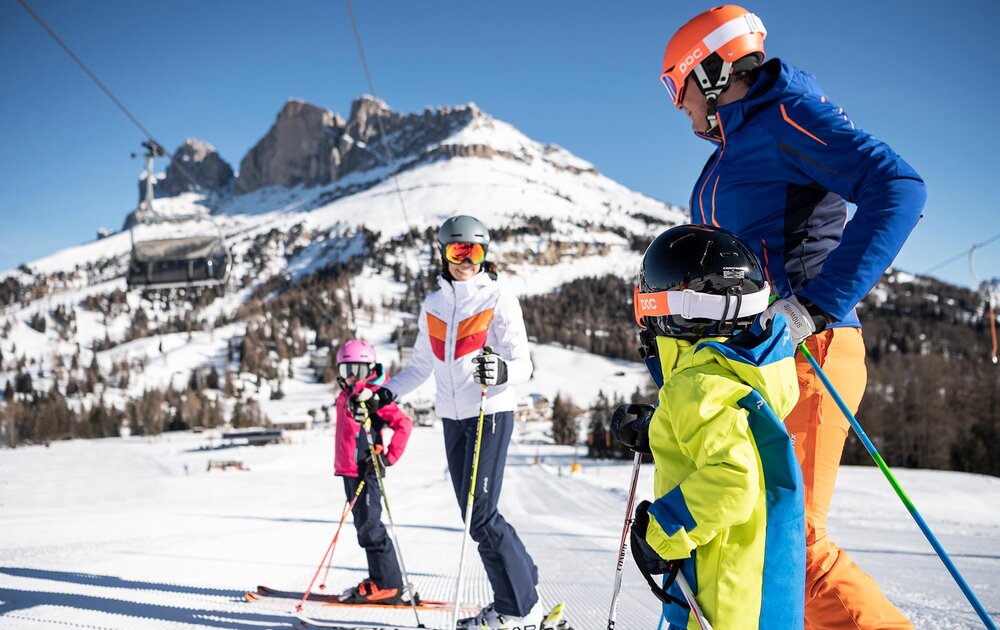 Winterurlaub mit Familie Winterurlaub Skifahren Dolomiten Südtirol